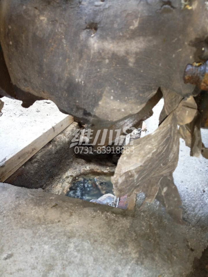 海爾中央空調維修5.jpg 海爾中央空調維修5.jpg